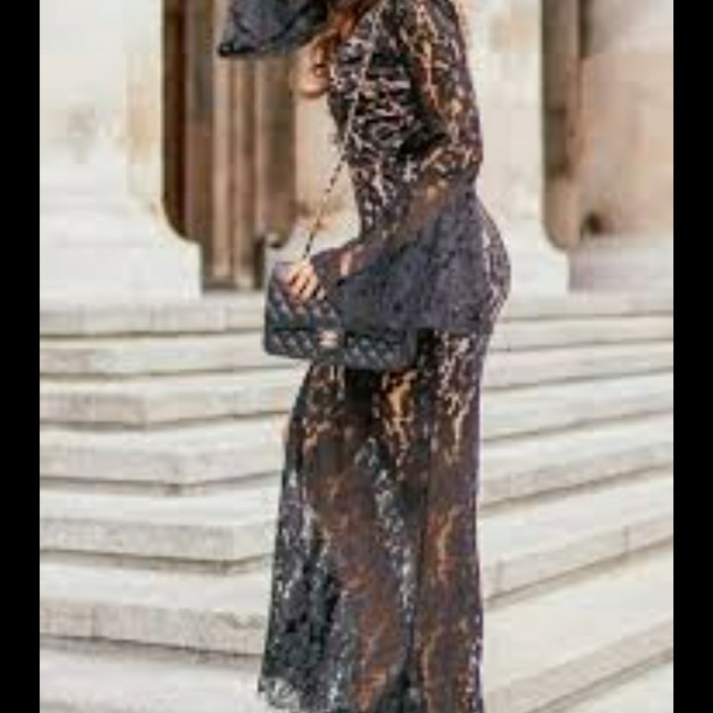 Lace floor length dress L